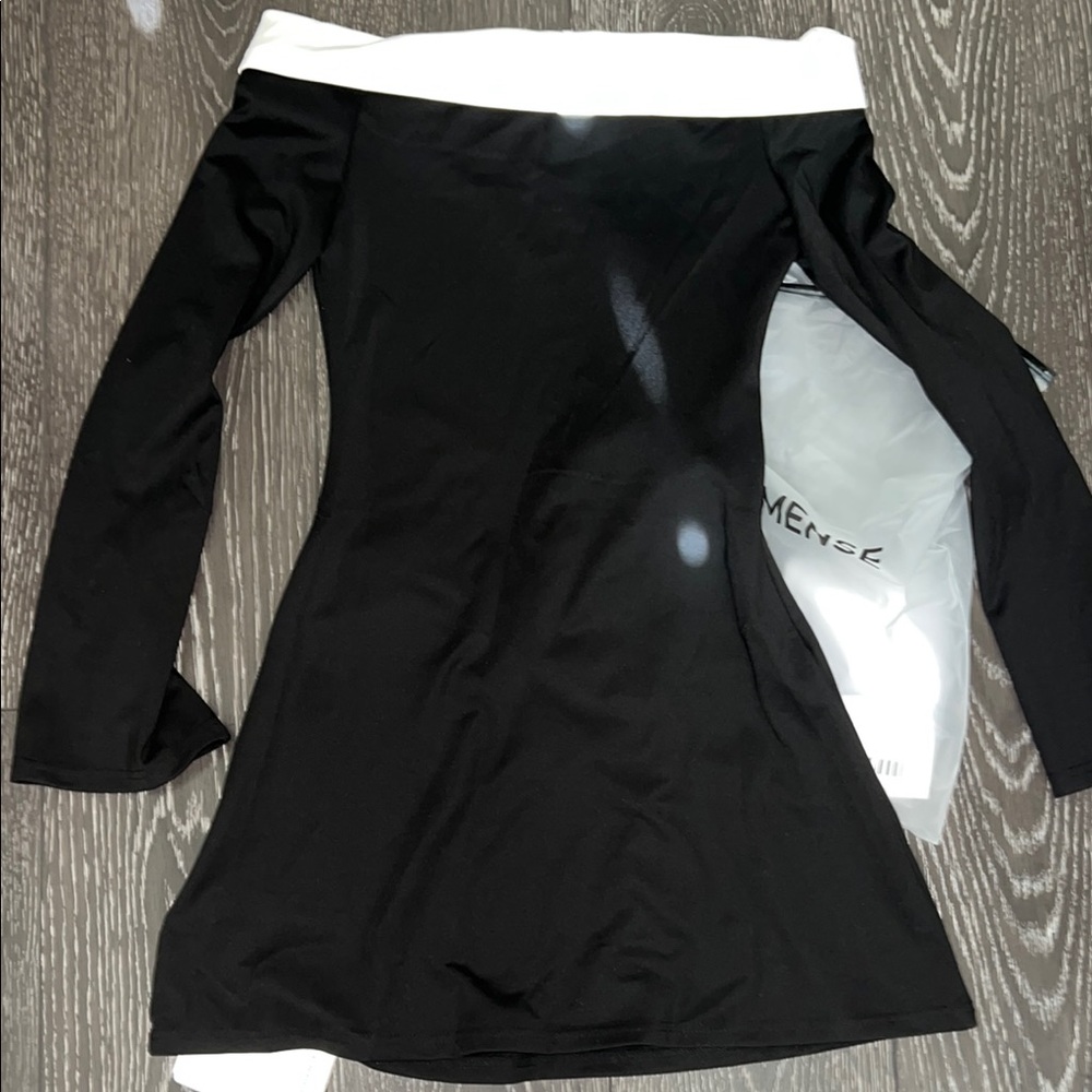 Commense Black and White Off-Shoulder Bodycon Dress